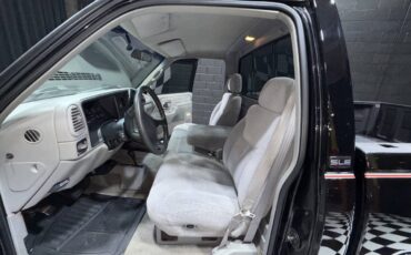 GMC-Sierra-1500-1995-Pickup-Truck-19