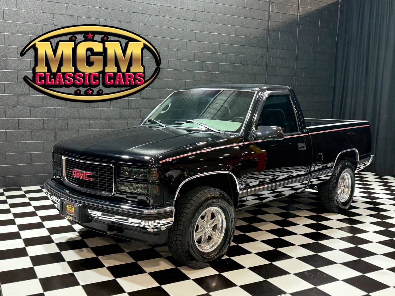 GMC-Sierra-1500-1995-Pickup-Truck