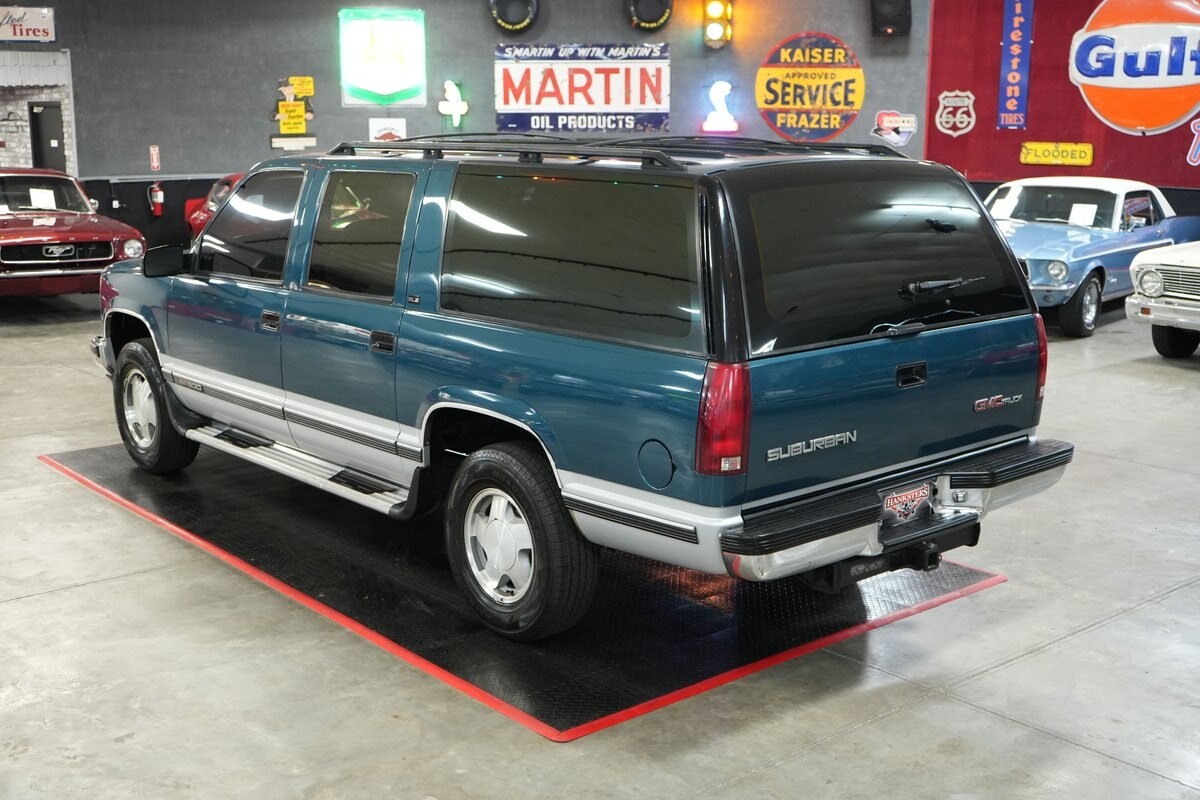 GMC-Suburban-1500-4x4-1993-SUV-12
