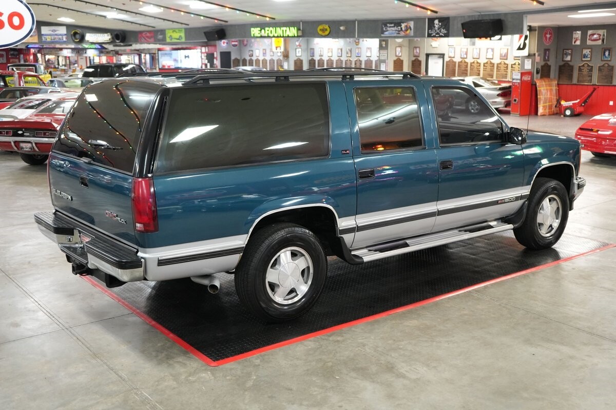 GMC-Suburban-1500-4x4-1993-SUV-14