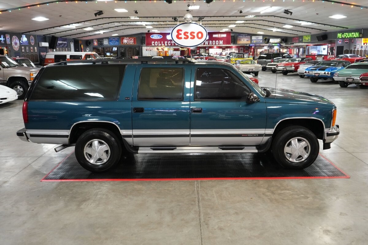 GMC-Suburban-1500-4x4-1993-SUV-15