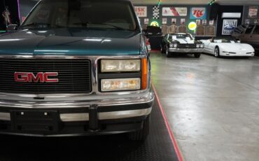 GMC-Suburban-1500-4x4-1993-SUV-27