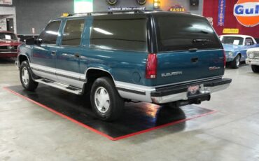 GMC-Suburban-1500-4x4-1993-SUV-3