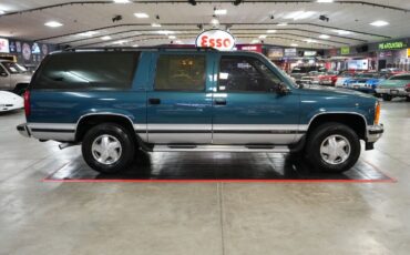 GMC-Suburban-1500-4x4-1993-SUV-6