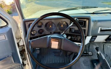 GMC-Suburban-1987-SUV-22