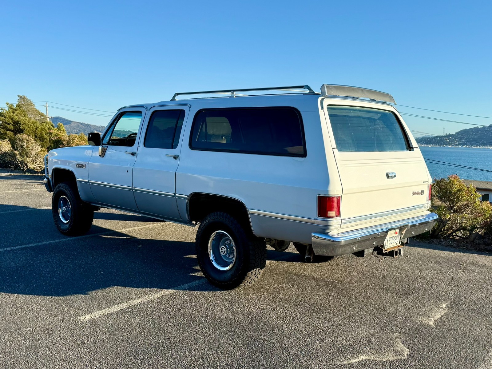 GMC-Suburban-1987-SUV-3