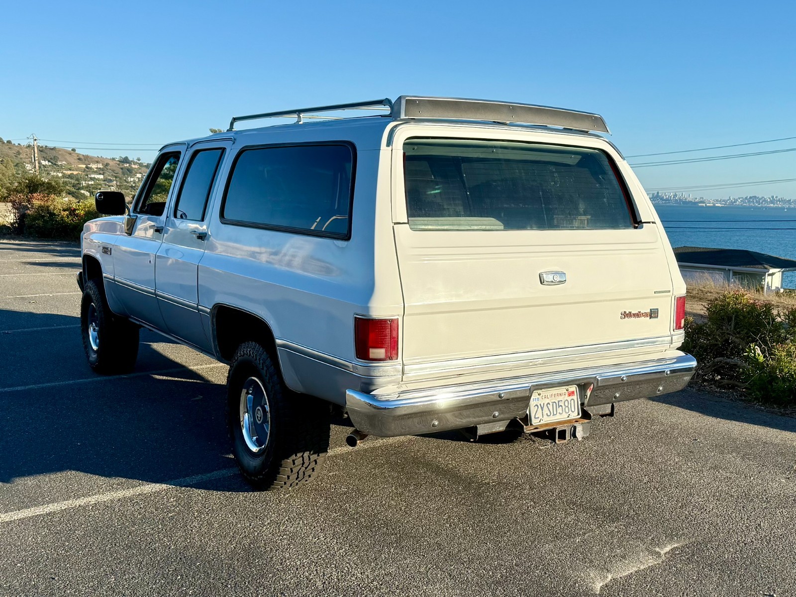 GMC-Suburban-1987-SUV-4