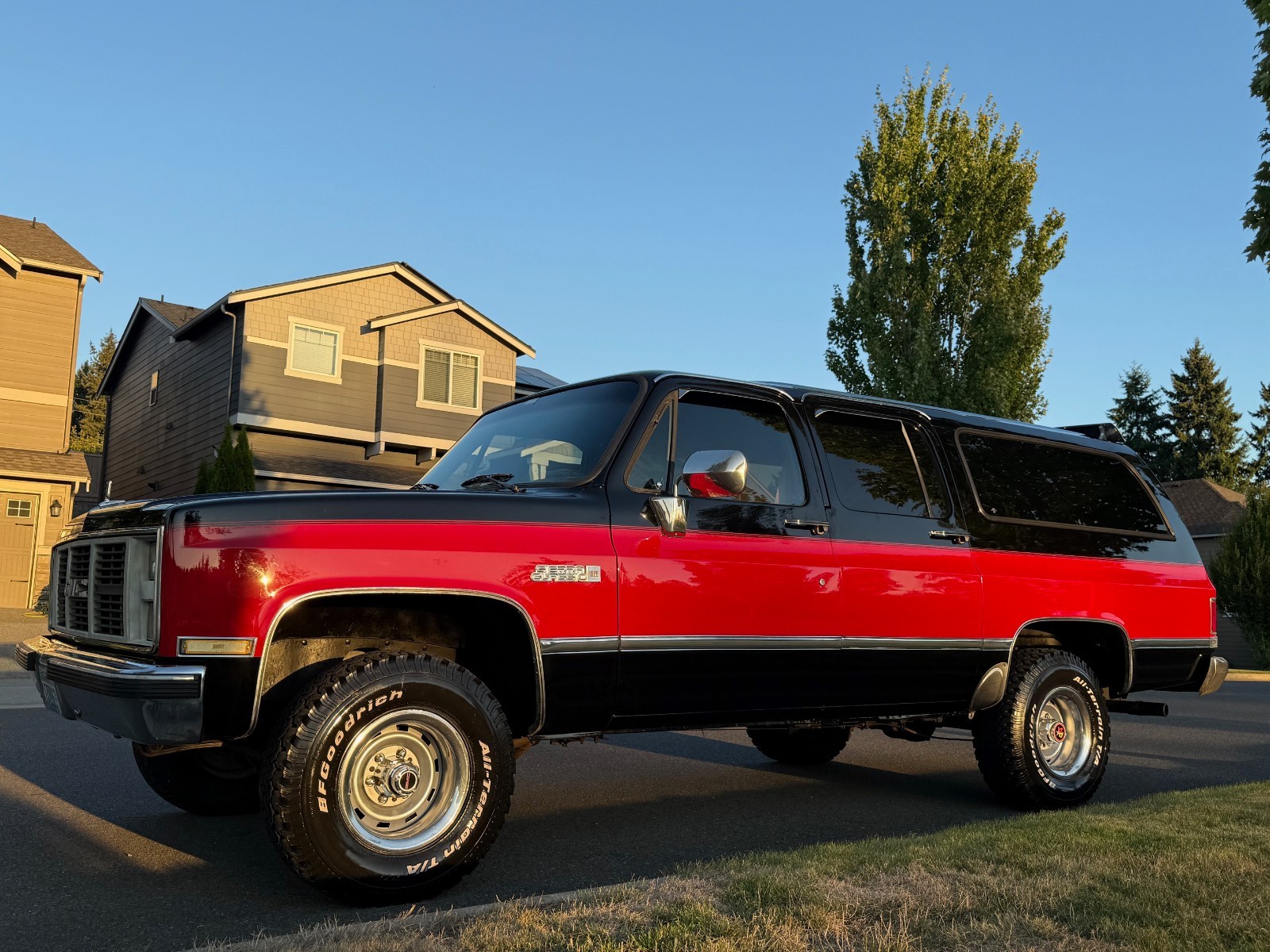 GMC-Suburban-1988-SUV-11