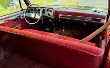 GMC-Suburban-1988-SUV-23