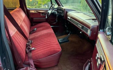 GMC-Suburban-1988-SUV-25