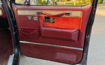 GMC-Suburban-1988-SUV-26