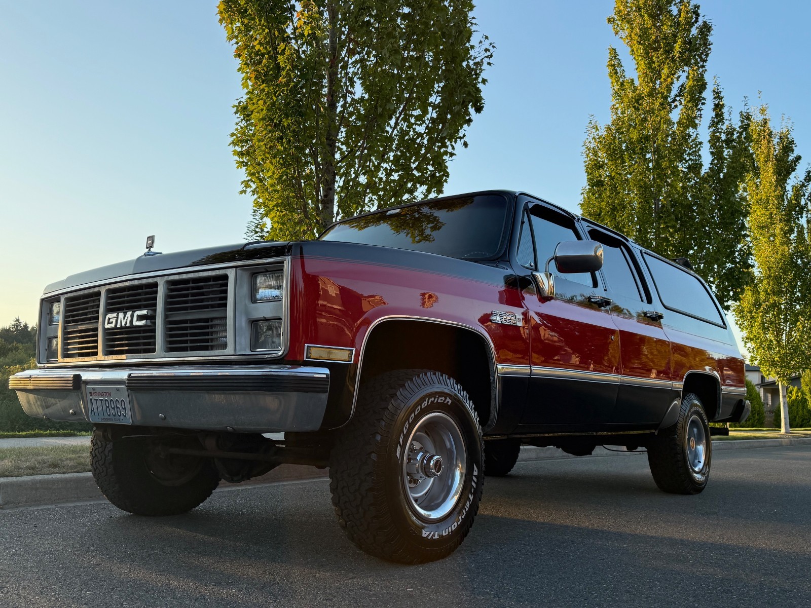 GMC-Suburban-1988-SUV-3