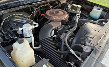 GMC-Suburban-1988-SUV-33