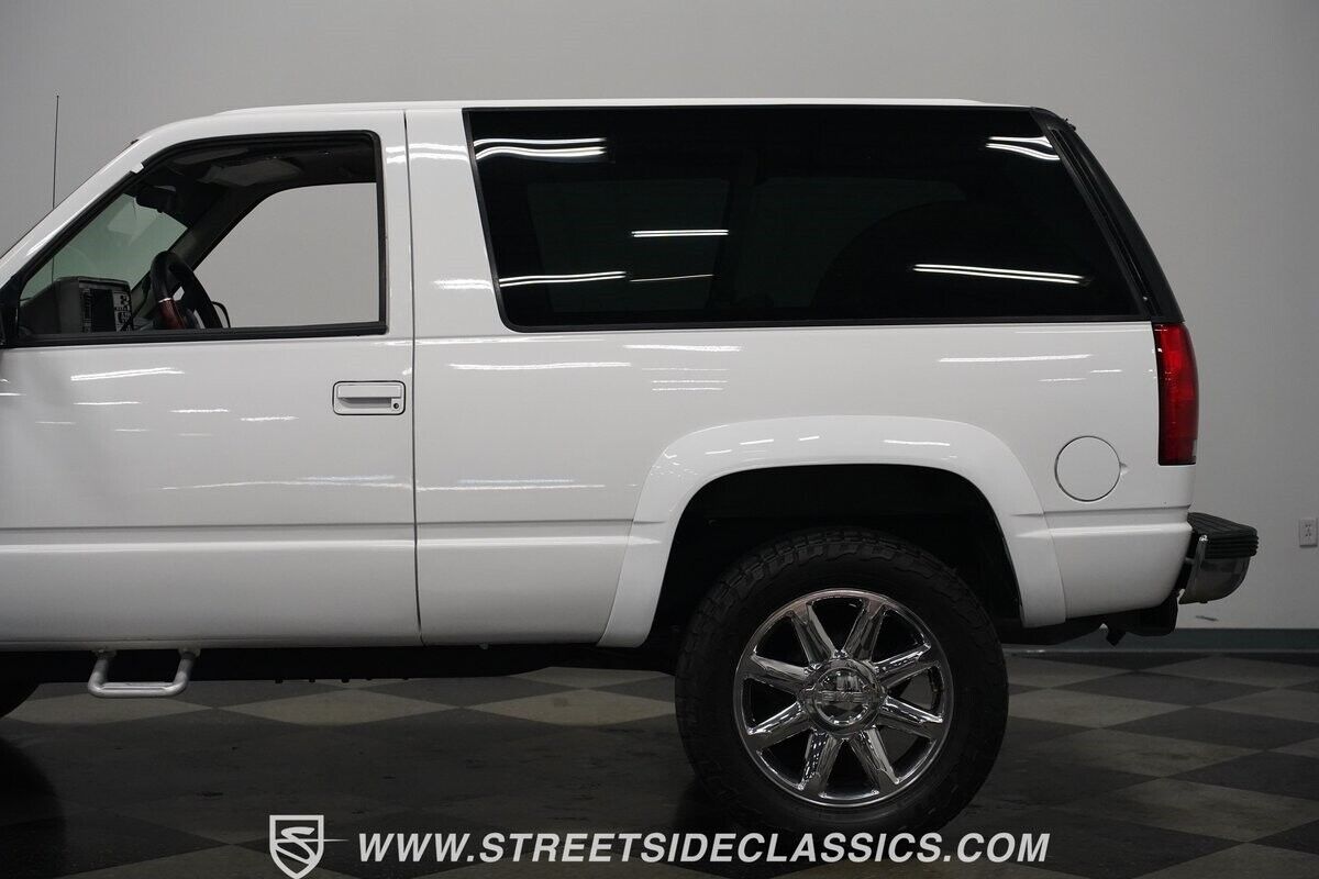 GMC-Yukon-1994-SUV-28