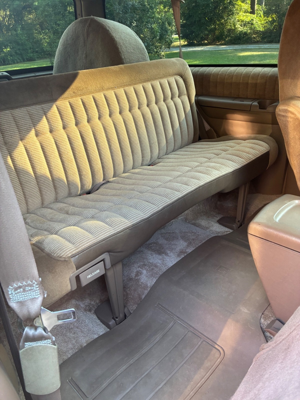 GMC-Yukon-1994-SUV-7