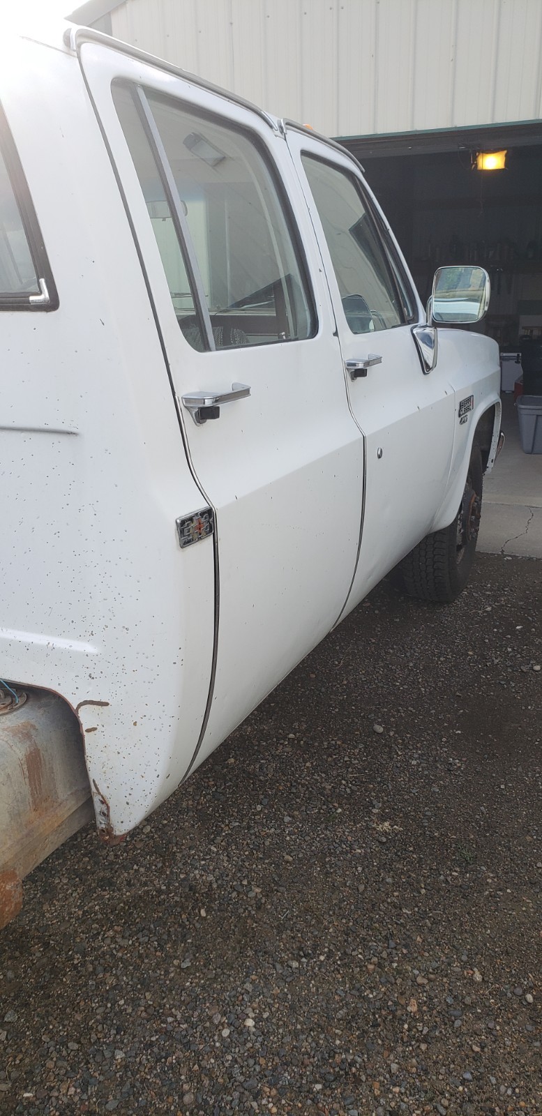 GMC-crew-cab-1984-Cab-Chassis-11