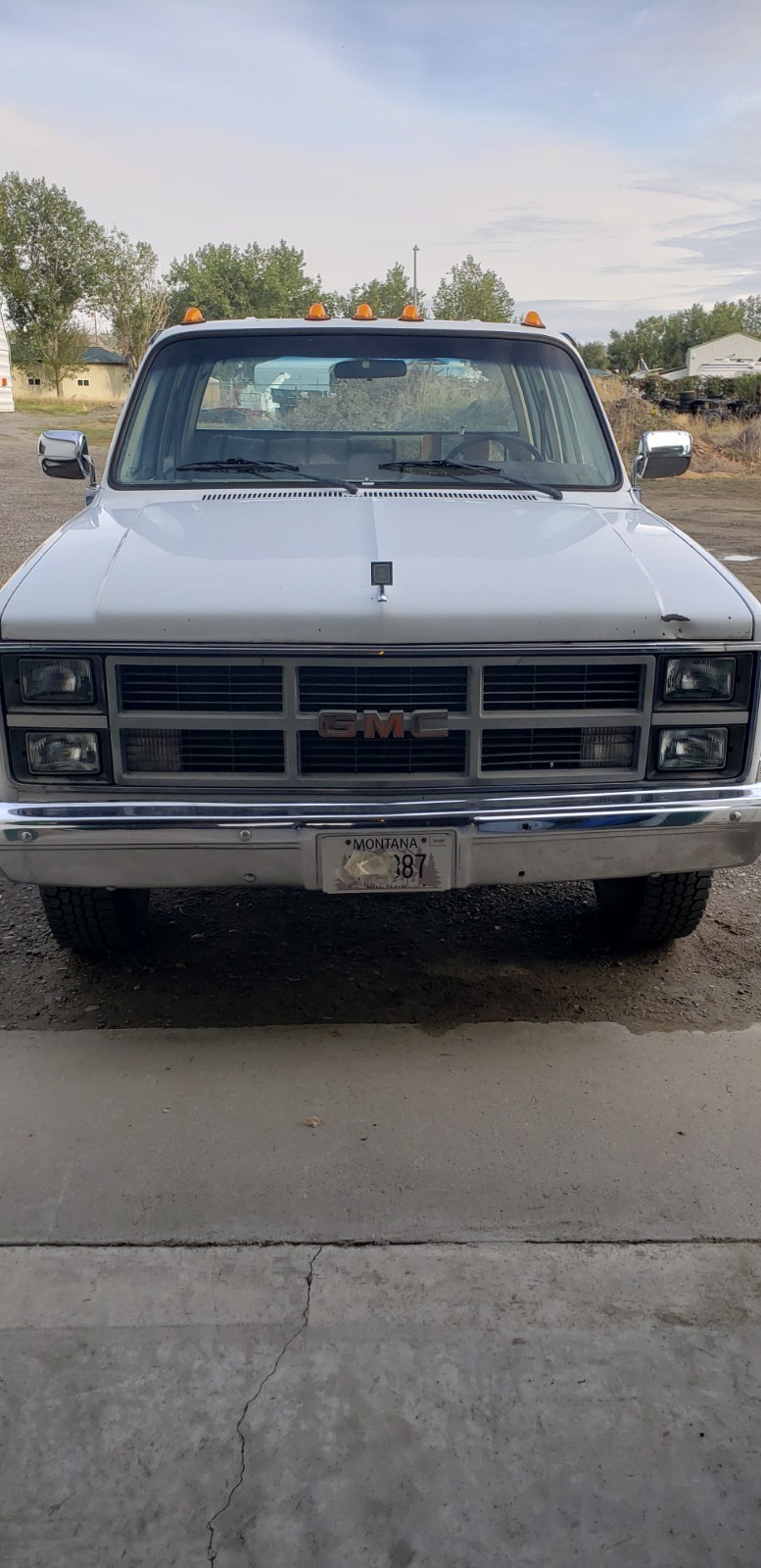 GMC-crew-cab-1984-Cab-Chassis-16