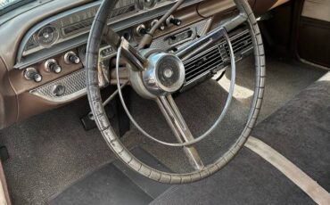 Galaxie-four-door-1962-3
