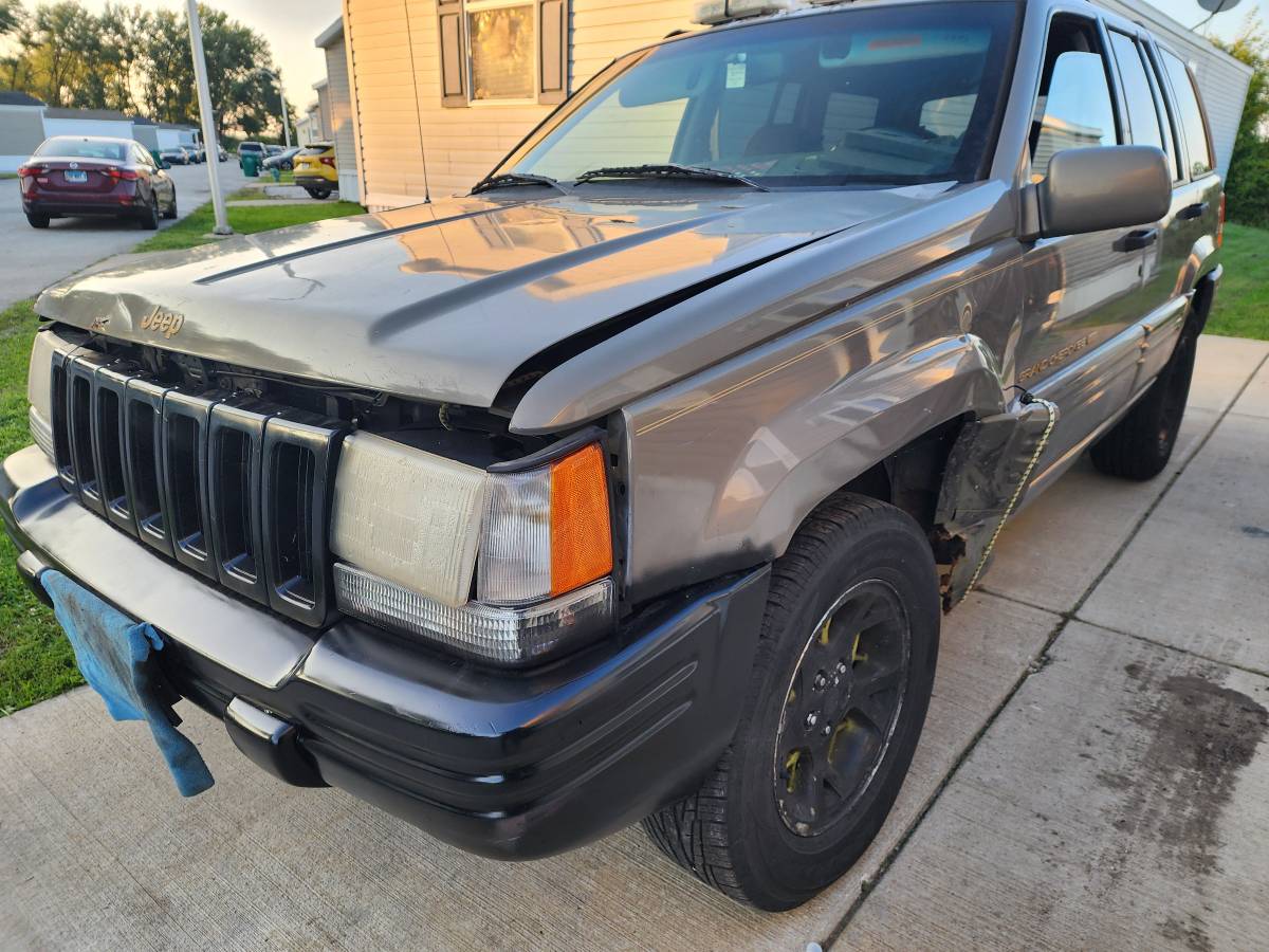 Geep-grand-cherokee-.-1996-green-6