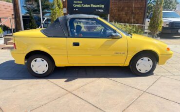 Geo-metro-convertible-1991-yellow-10
