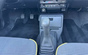 Geo-metro-convertible-1991-yellow-21