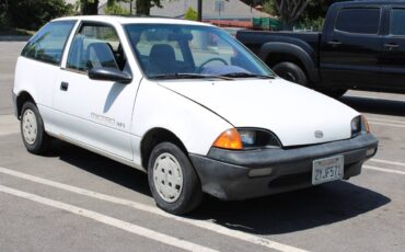 Geo-metro-xfi-1991-white-1