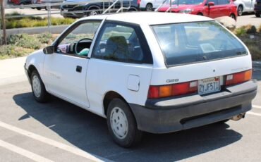 Geo-metro-xfi-1991-white-2