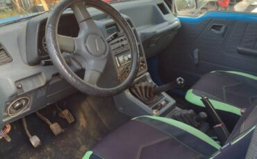 Geo-tracker-1991-blue-2