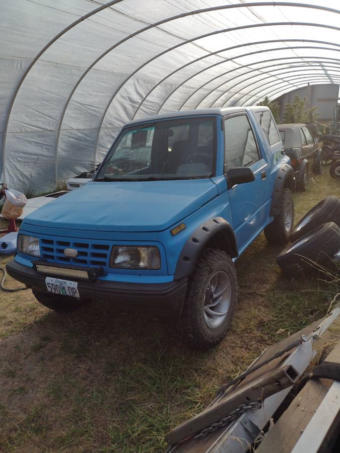 Geo-tracker-1991-blue-3