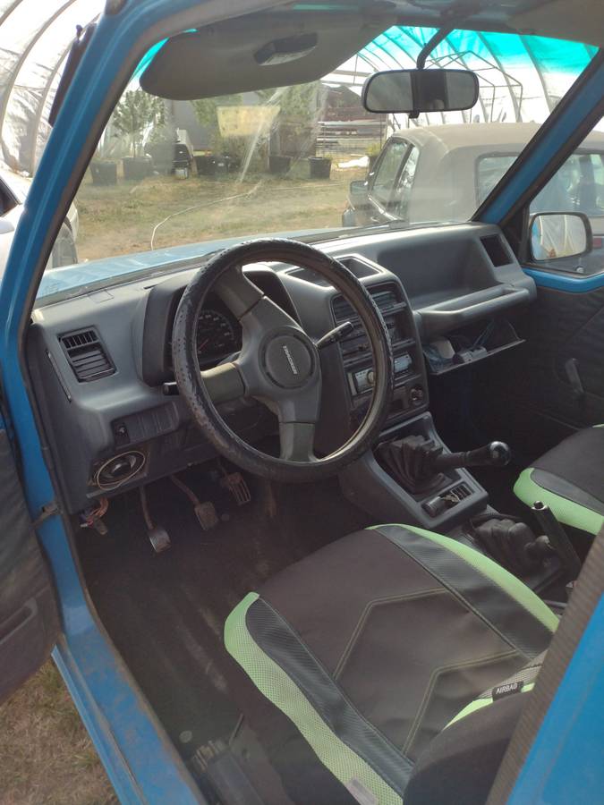 Geo-tracker-1991-blue-7
