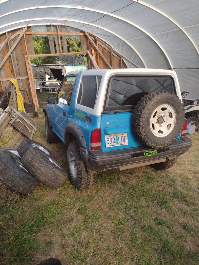 Geo-tracker-1991-blue