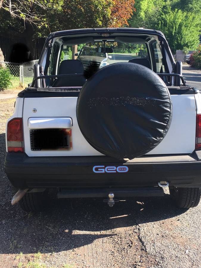 Geo-tracker-1994-white-1