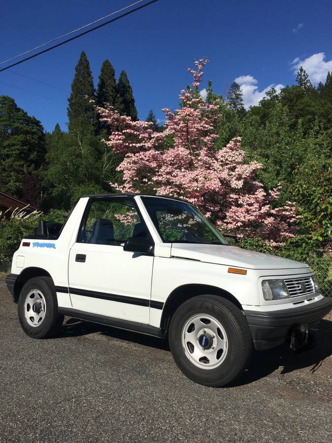 Geo-tracker-1994-white-5