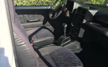 Geo-tracker-1994-white-6