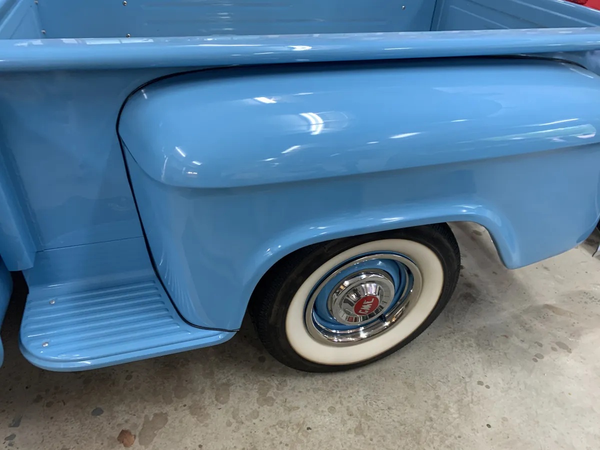 Gmc-100-1957-Blue-White-8