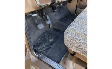 Gmc-12-ton-pickup-1969-SADDLE-SADDLE-7