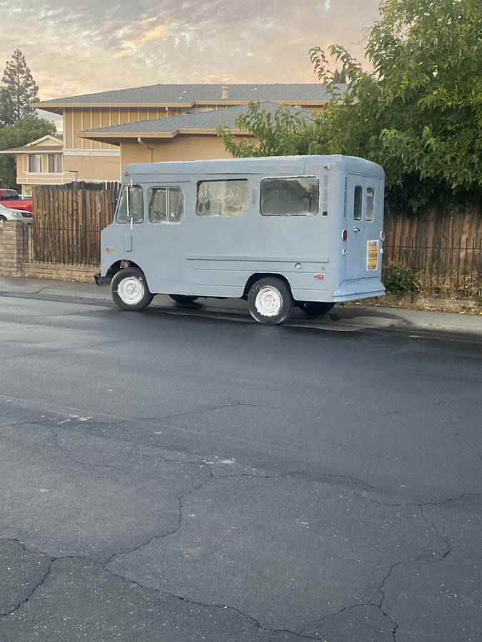 Gmc-1972-grey-12