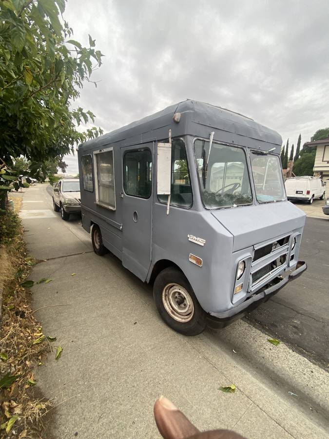 Gmc-1972-grey