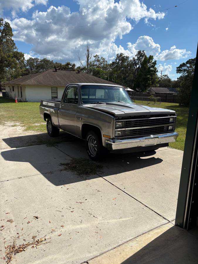 Gmc-1983-silver-2