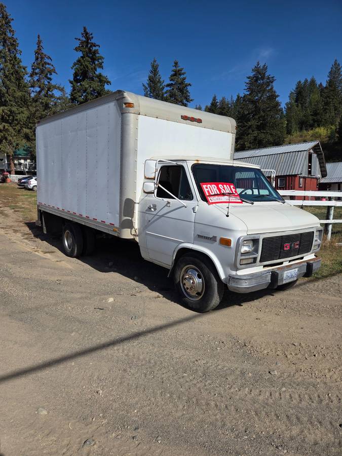 Gmc-1993-white-3