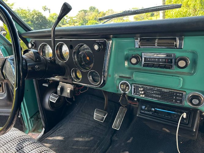 Gmc-3500-1972-Green-7