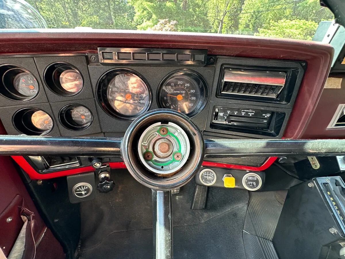 Gmc-7500-1986-Red-Black-17