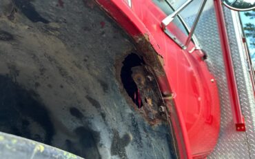 Gmc-7500-1986-Red-Black-4