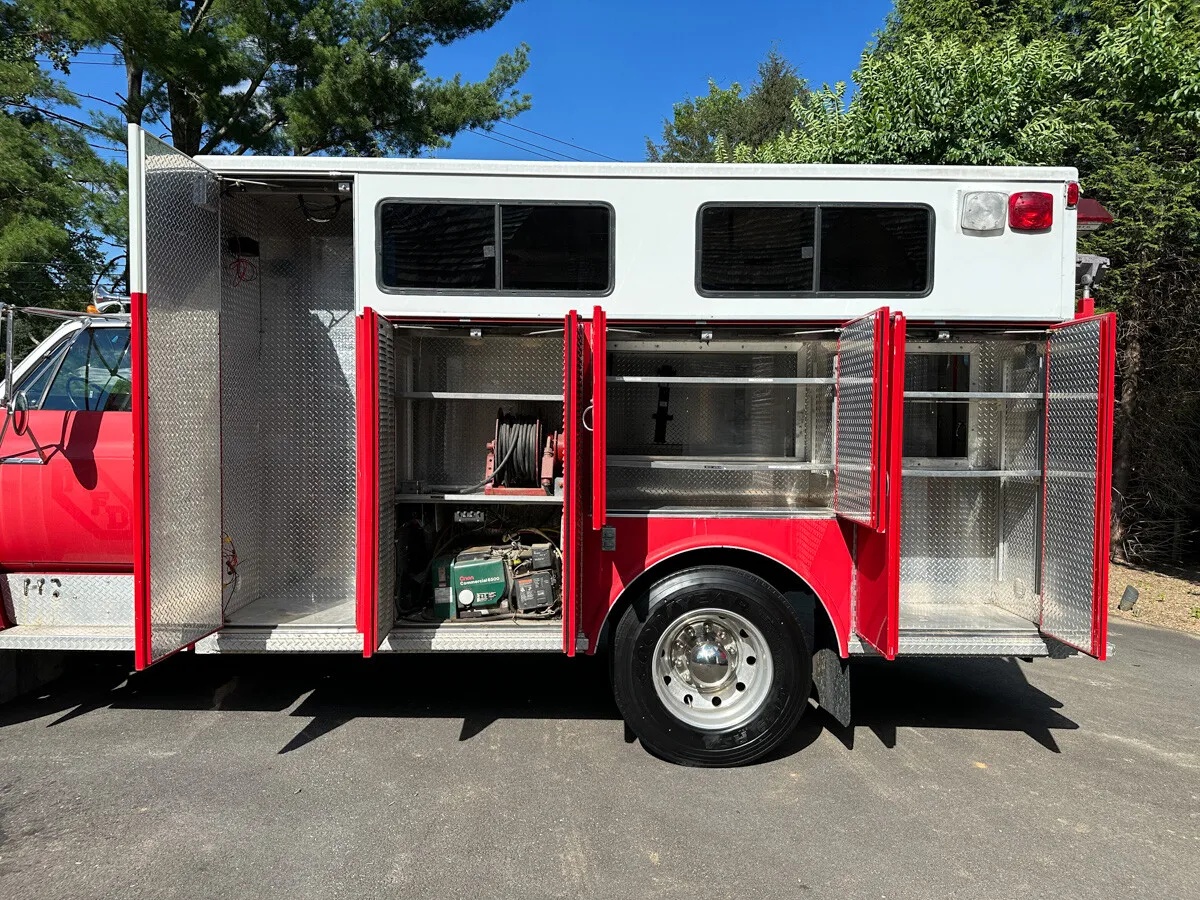Gmc-7500-1986-Red-Black-8