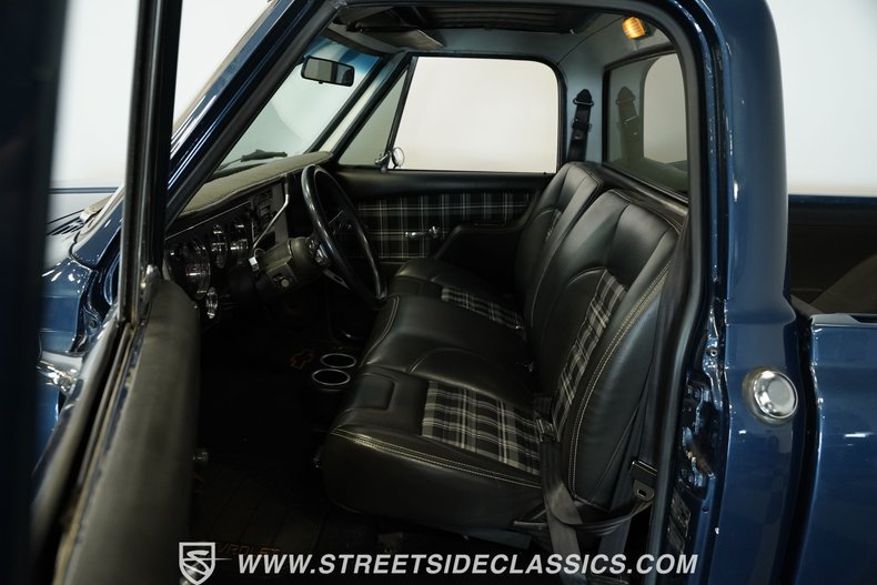 Gmc-C10-1969-Dark-Blue-Black-9