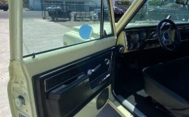 Gmc-C10-1972-Yellow-10