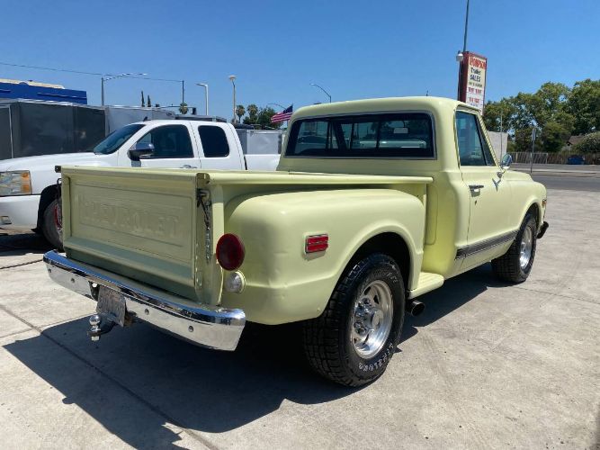 Gmc-C10-1972-Yellow-16