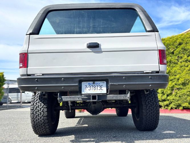 Gmc-Jimmy-1976-4