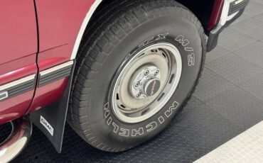 Gmc-Other-1988-Cranberry-Dark-Red-31