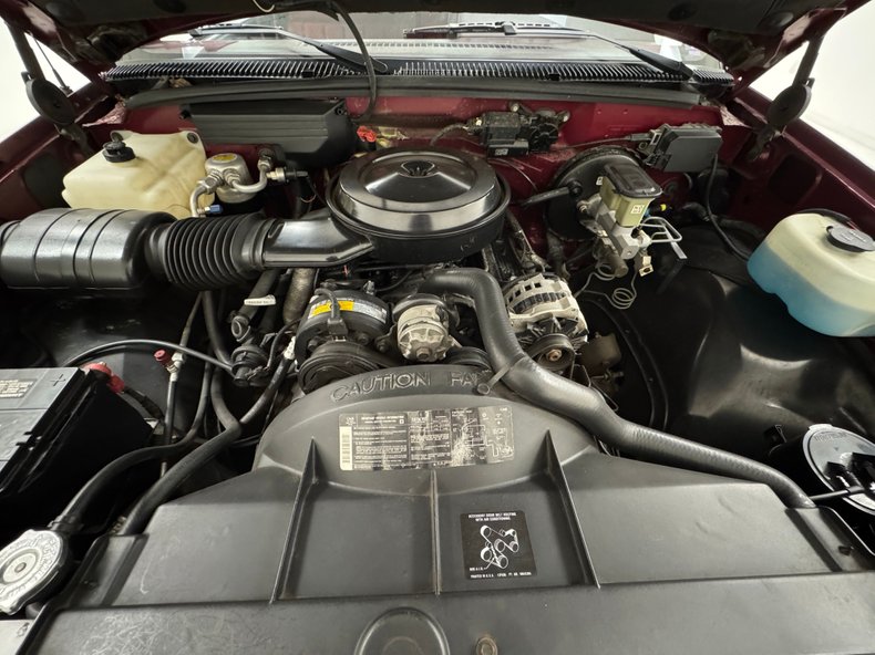 Gmc-Other-1988-Cranberry-Dark-Red-37